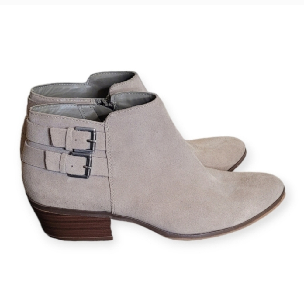 Sam Edelman Petal Suede Ankle Booties in Taupe Size 8.5